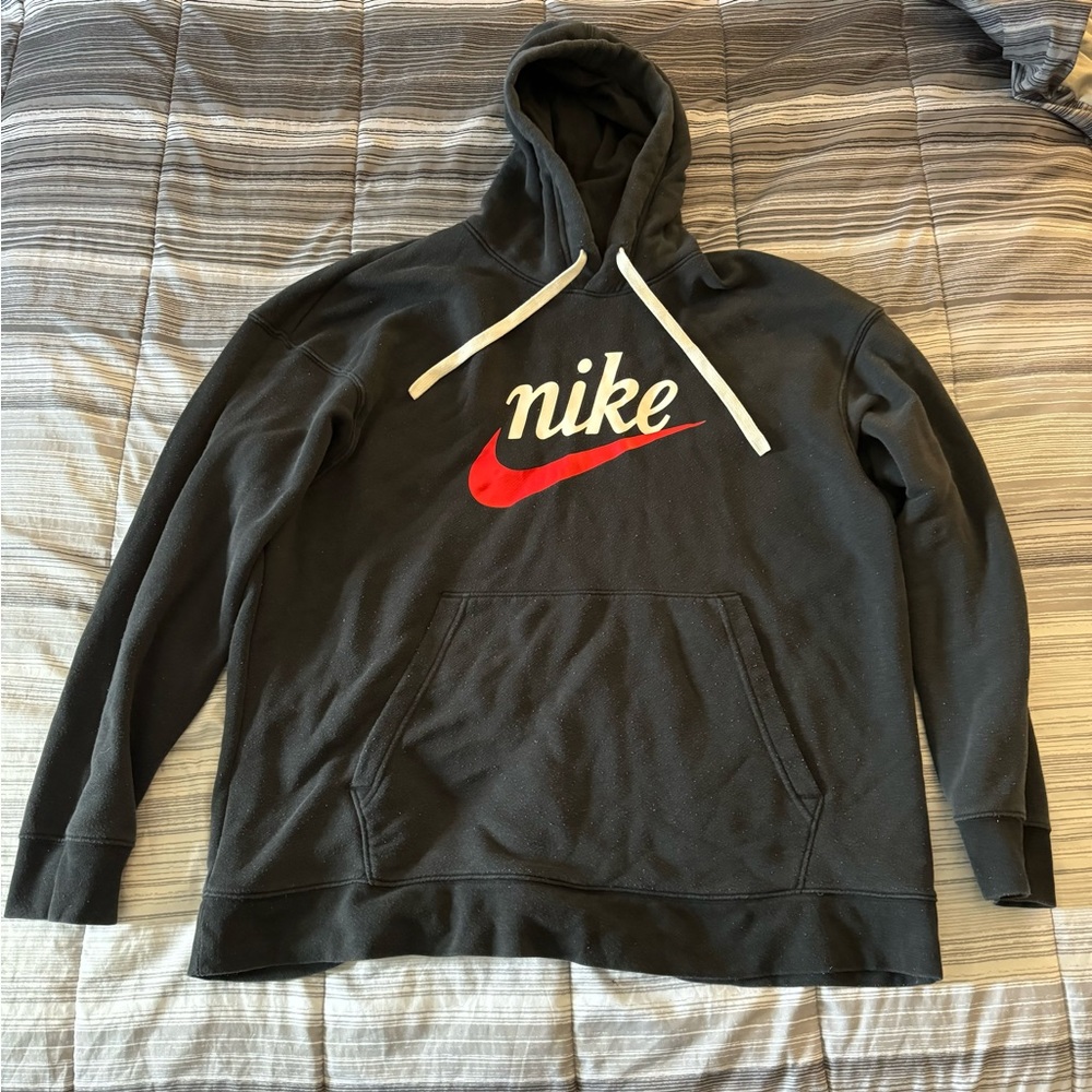 Nike Sportswear Heritage Pullover Hoodie Men Size XL BV2933-010 Black Red